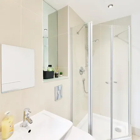 Stylish Riverside Balcony Retreat - * Leeds (West Yorkshire)